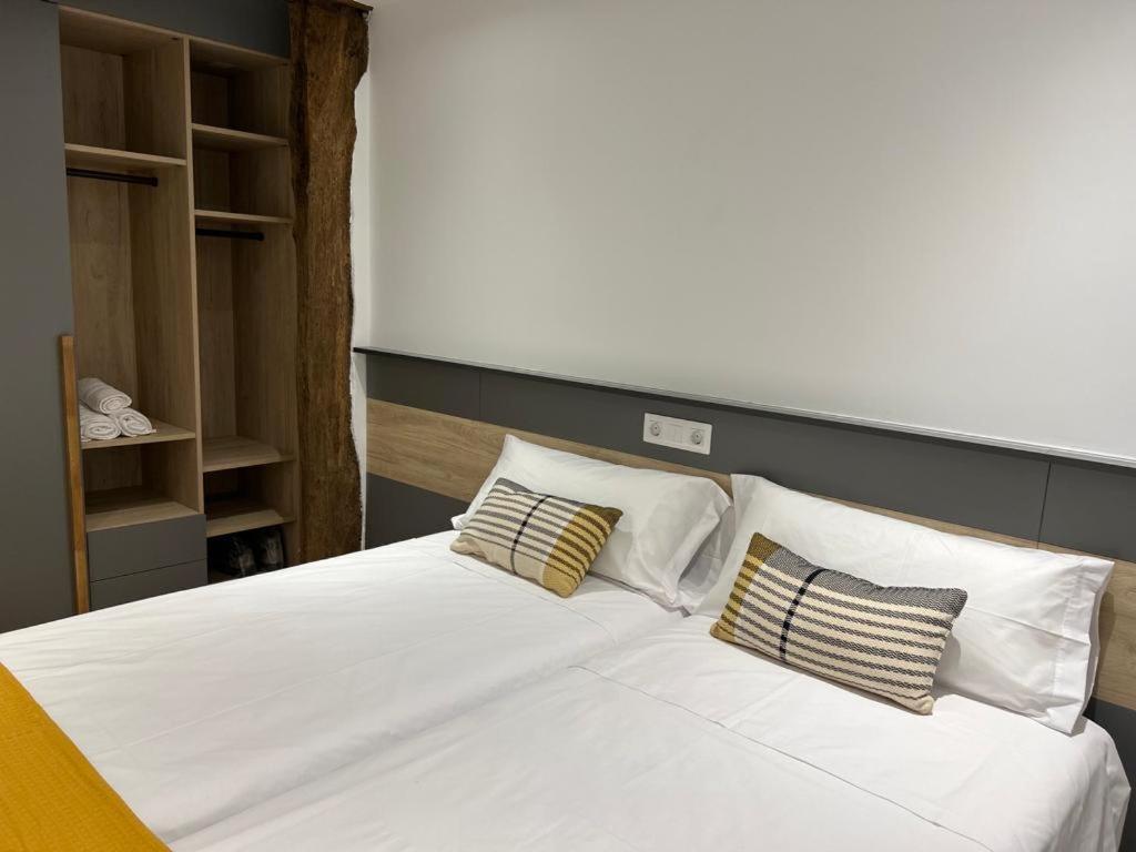 Apartamento Deluxe Casco Viejo บิลเบา ภายนอก รูปภาพ